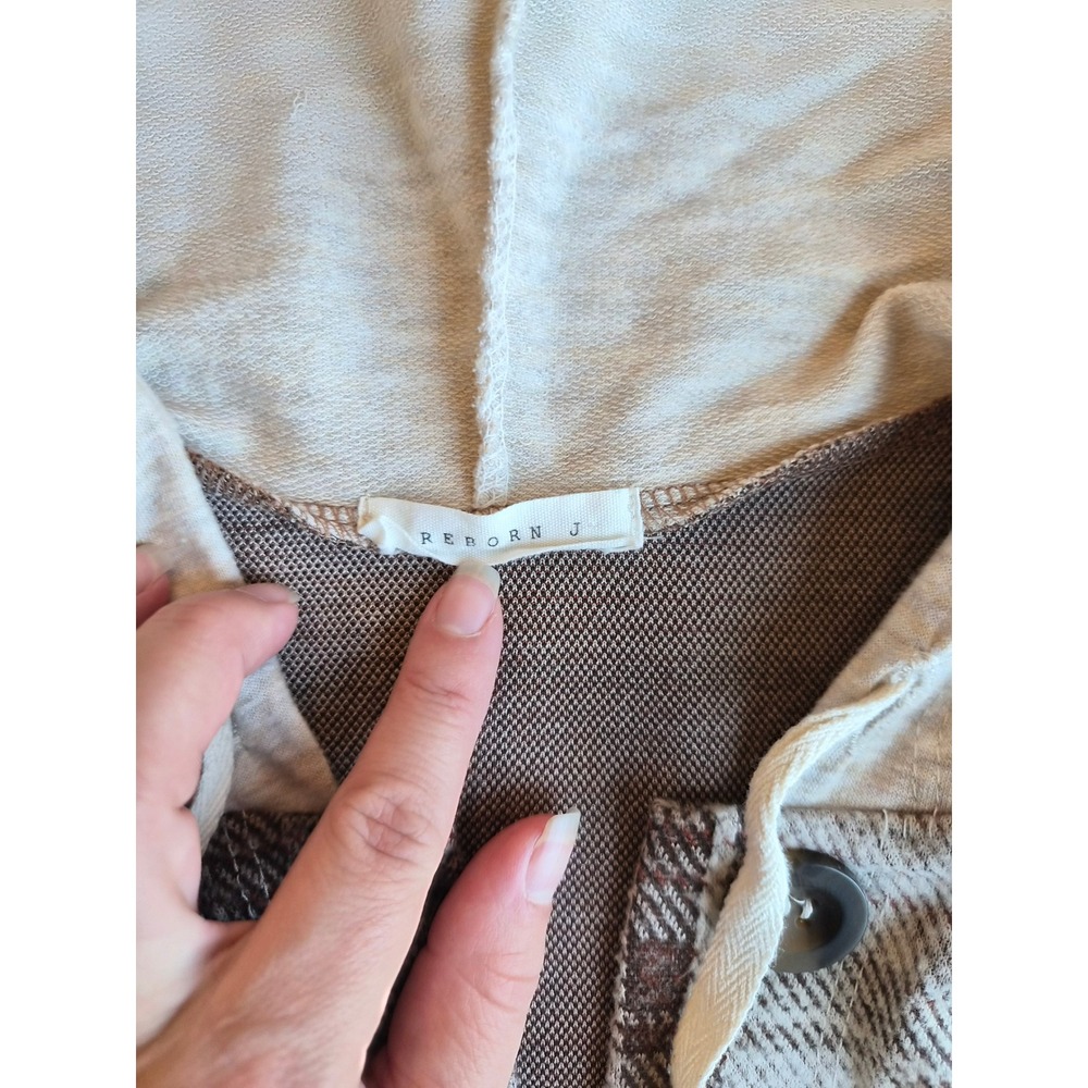 Reborn J Womens Plaid Hooded Shacket Brown Cream Button Front T14159-CK82 Small - Picture 2 of 6